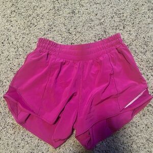 Lululemon hotty hot short